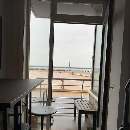 Apartment De Zeeheld *